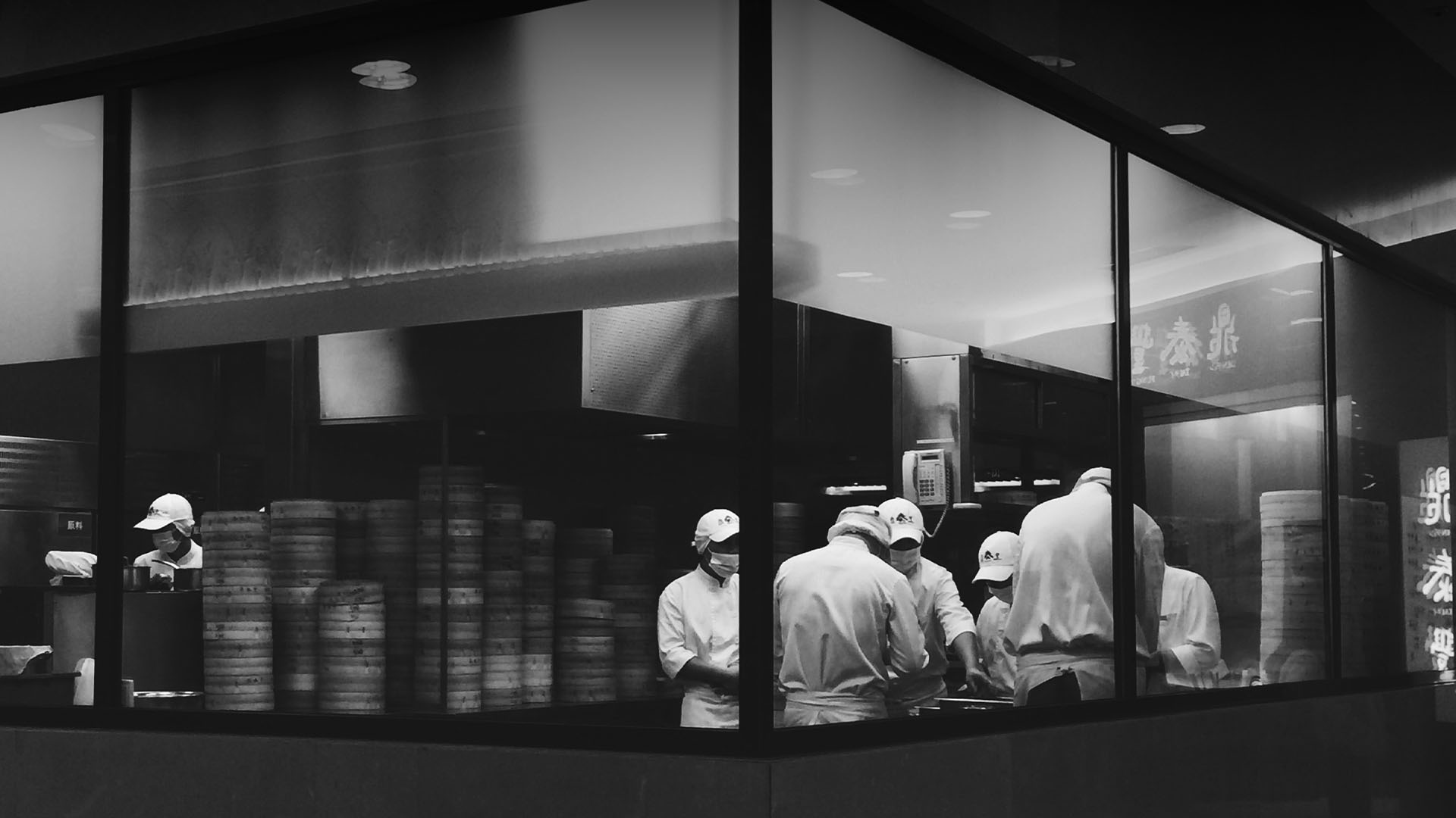 capa porta duplo sentido de evacuação