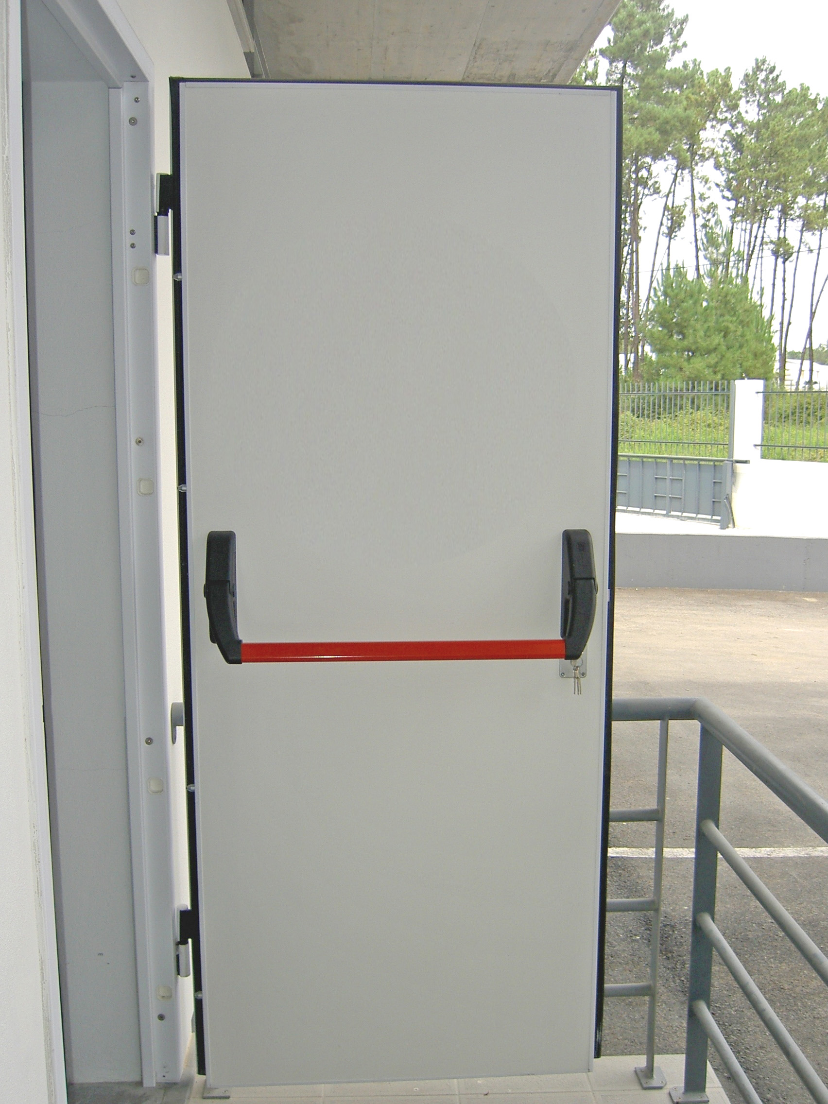 porta de segurança push 1